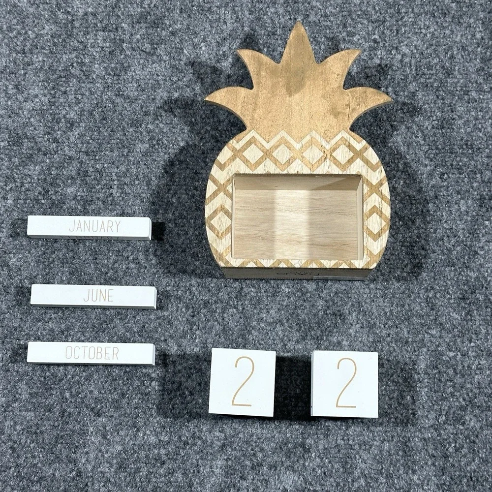 Office Envy Pineapple Desk Daily Wooden Block Calendar , 5.5